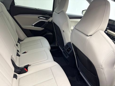 Used 2025 Audi Q5 Premium Plus w/ Premium Plus AWD/4WD image 29