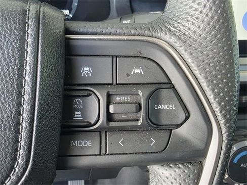 Used 2024 Toyota Tacoma TRD Off-Road image 23