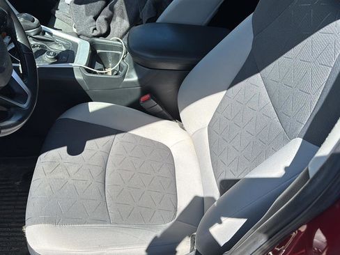 Used 2020 Toyota RAV4 XLE w/ Convenience Package image 18