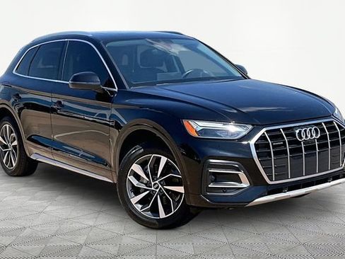 Used 2021 Audi Q5 2.0T Premium Plus w/ Premium Plus Package AWD/4WD image 11