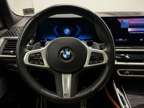 Used 2023 BMW X7 xDrive40i w/ Executive Package image 35