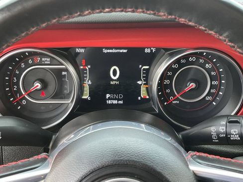 Used 2022 Jeep Wrangler Unlimited Rubicon w/ Steel Bumper Group AWD/4WD image 29