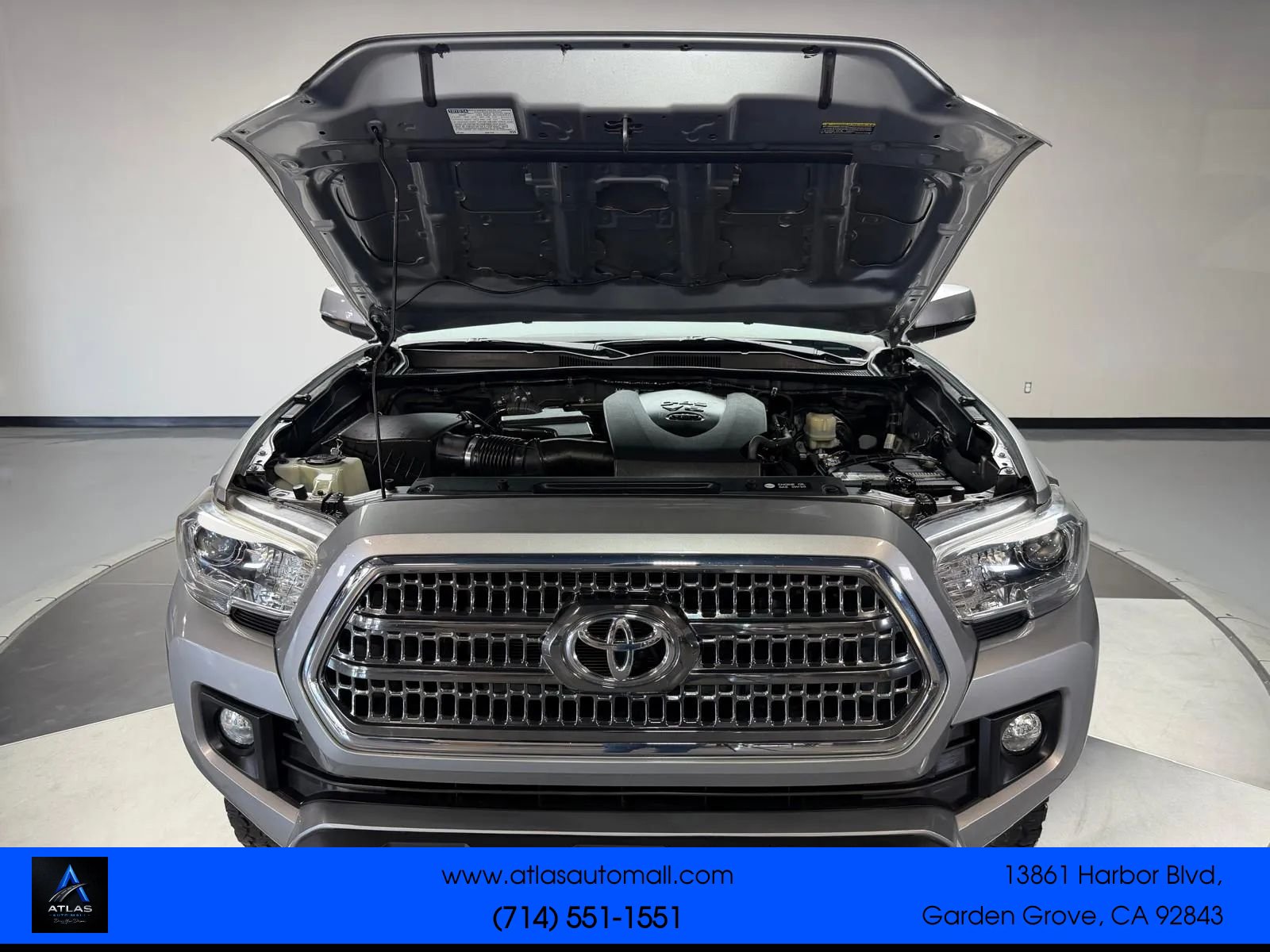 Used 2016 Toyota Tacoma TRD Off-Road w/ Premium & Technology Package RWD image 10