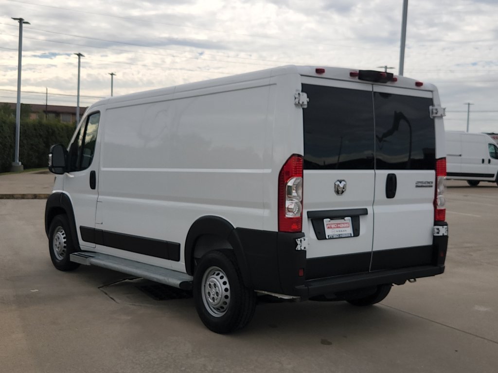 Used 2025 RAM ProMaster 2500 w/ U-Haul Equipment Group FWD image 7