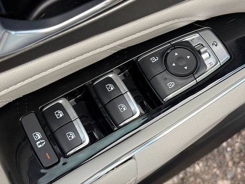 Certified 2023 Kia Sorento SX FWD image 19