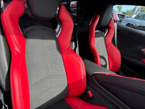 New 2025 Chevrolet Corvette Stingray Preferred Cpe w/ Z51 Performance Package image 17