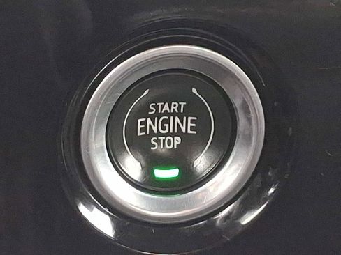 Used 2022 Chevrolet Silverado 1500 LT image 22