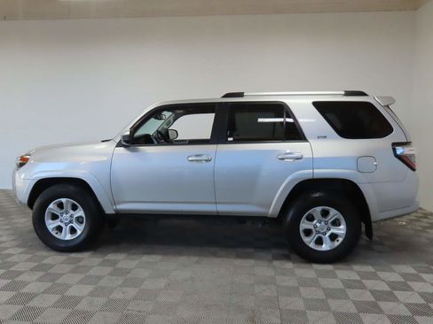 Used 2023 Toyota 4Runner SR5 image 5