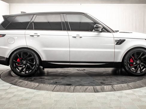 Used 2019 Land Rover Range Rover Sport HSE image 3