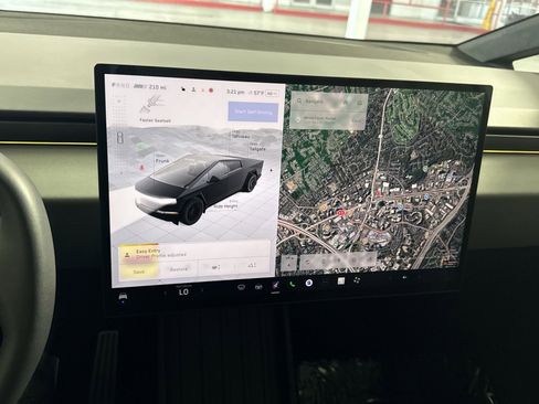 Used 2025 Tesla Cybertruck AWD Crew Cab image 20