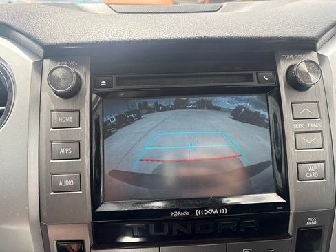 Used 2018 Toyota Tundra SR5 w/ SR5 Upgrade Package AWD/4WD image 21
