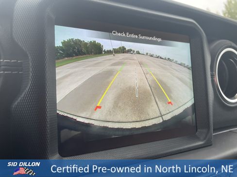 Used 2023 Jeep Wrangler Sahara w/ Cold Weather Group image 13