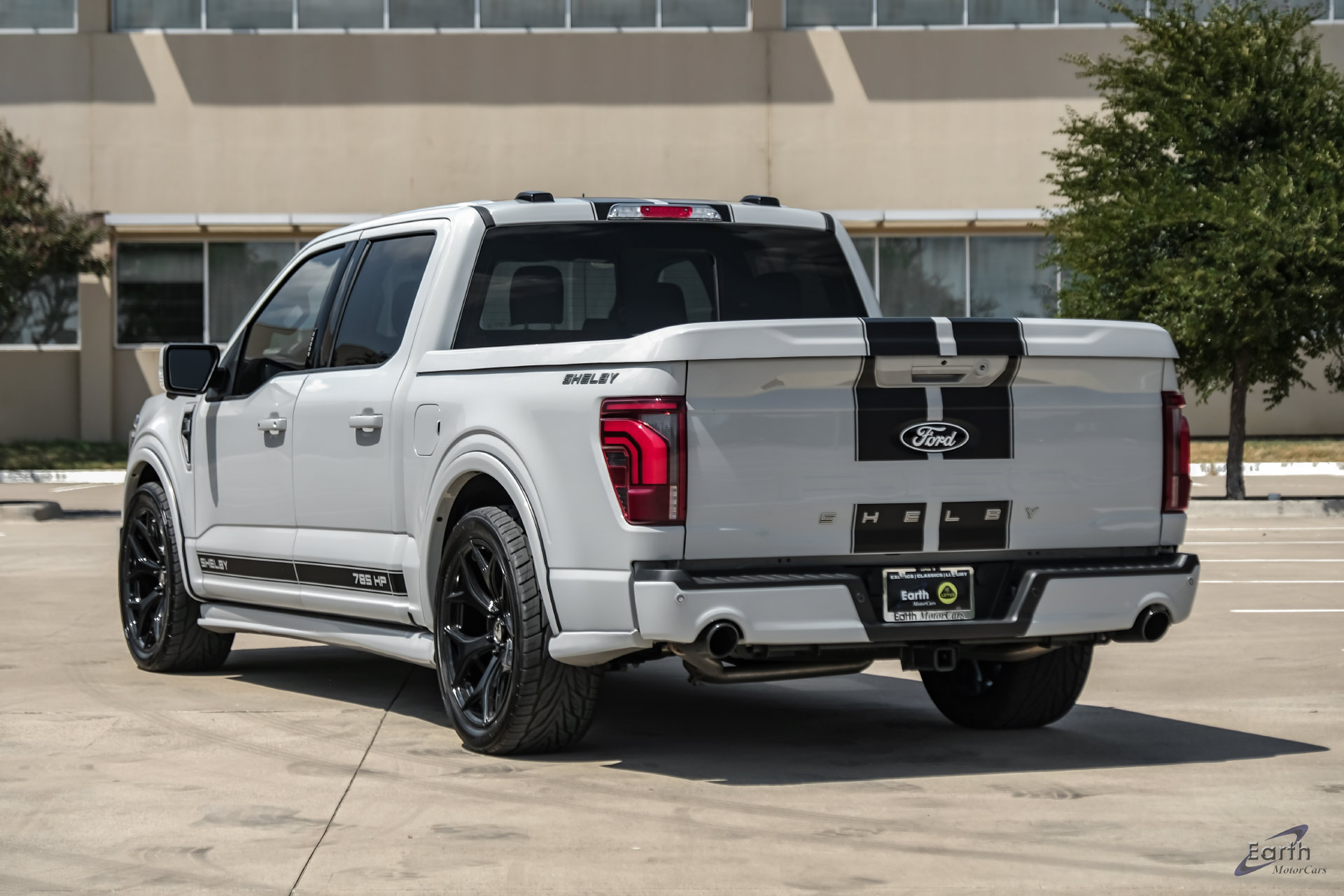 Used 2025 Ford F150 Lariat w/ Equipment Group 502A High AWD/4WD image 11