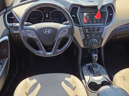 Used 2017 Hyundai Santa Fe Sport 2.0T FWD image 11