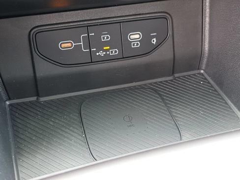 Certified 2026 Kia Sportage SX FWD image 35