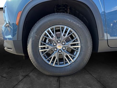 New 2026 Chevrolet Traverse LT w/ Driver Confidence Package image 14