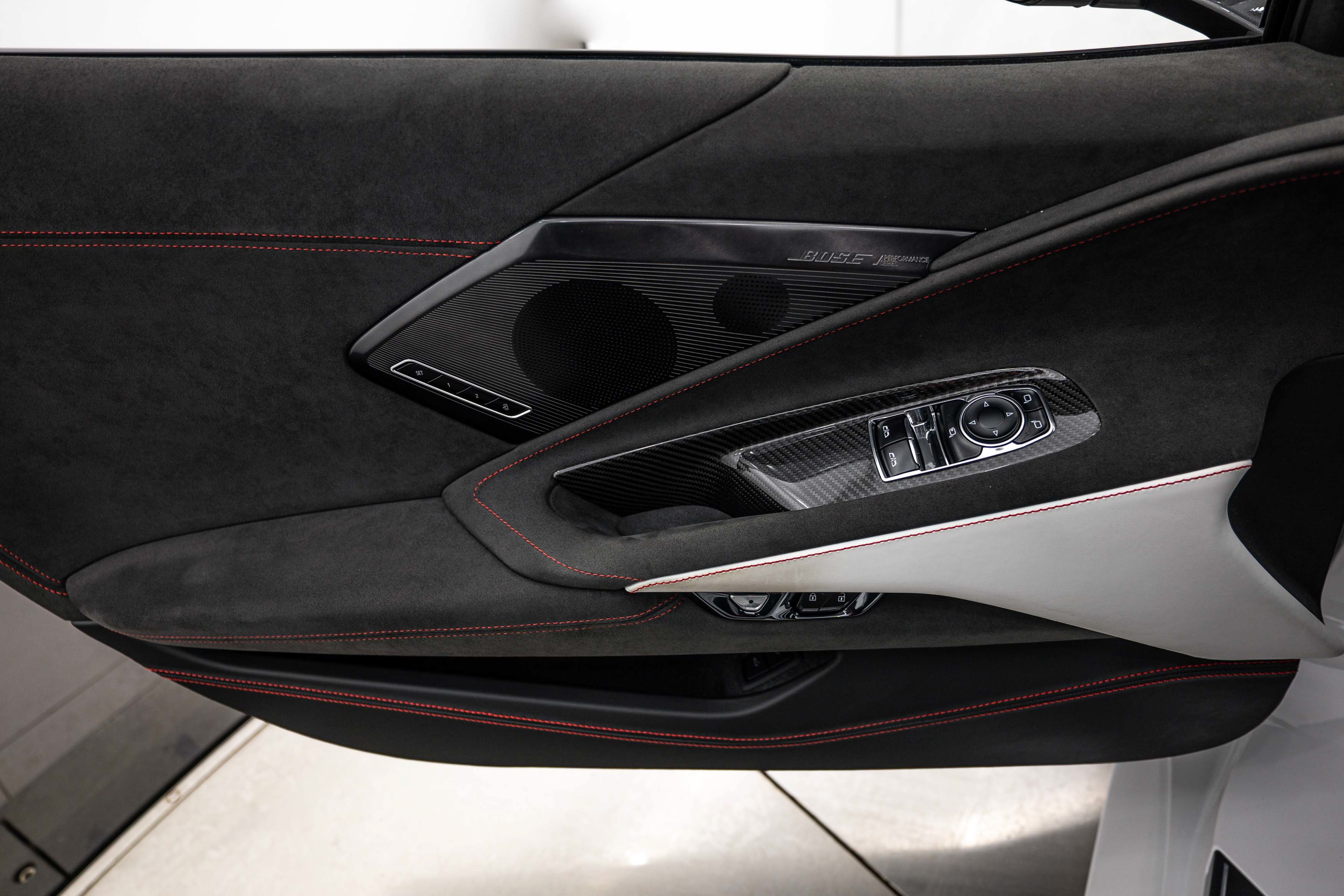 Used 2023 Chevrolet Corvette Stingray Premium Cpe w/ Z51 Performance Package RWD image 21