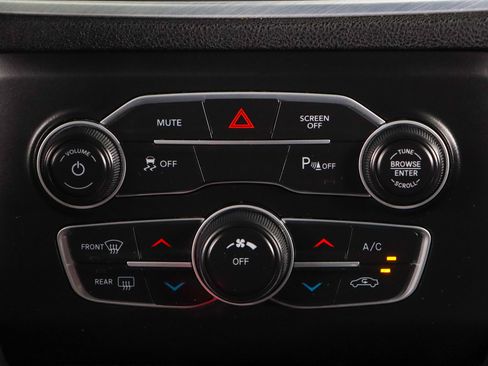 Used 2022 Dodge Charger SXT image 20