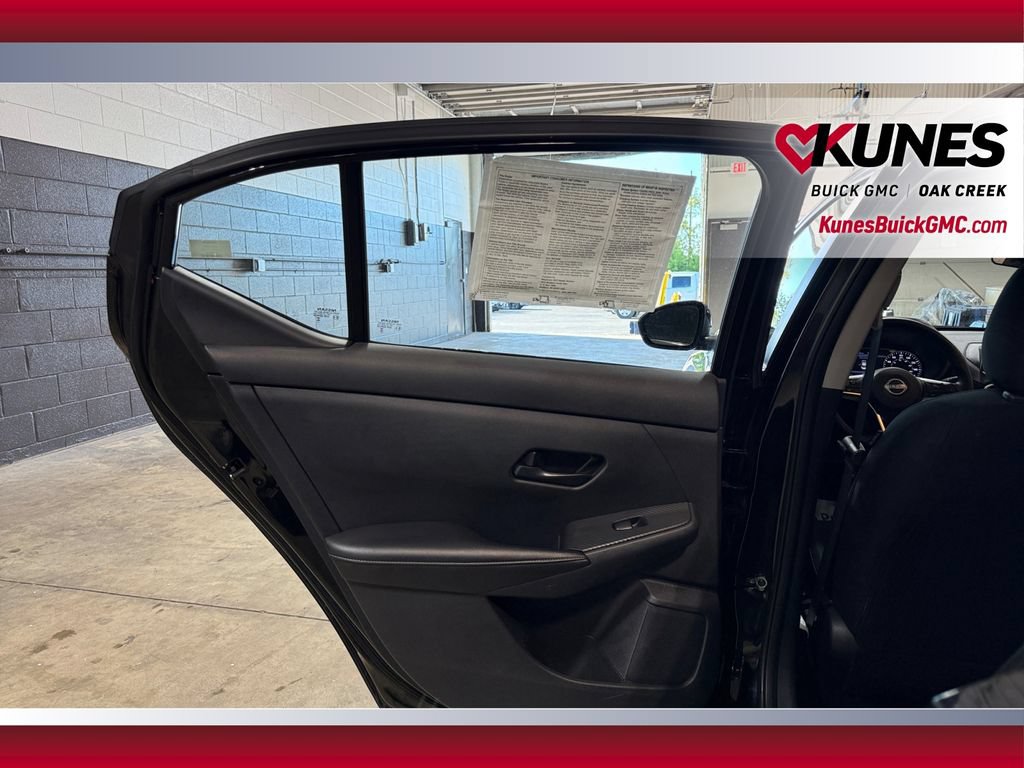 Used 2024 Nissan Sentra SV FWD image 32