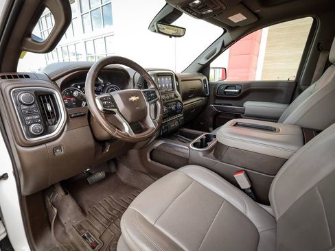 Used 2019 Chevrolet Silverado 1500 LTZ w/ LTZ Plus Package AWD/4WD image 12