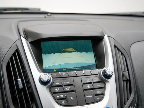 Used 2017 Chevrolet Equinox LT w/ Convenience Package image 23