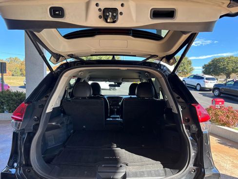 Used 2019 Nissan Rogue SL image 23