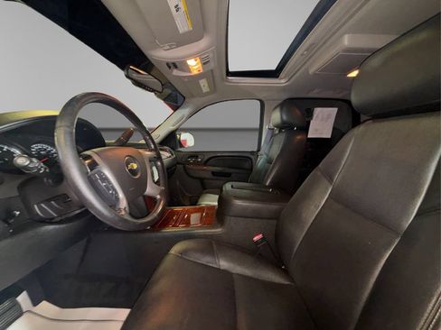 Used 2013 Chevrolet Tahoe LTZ AWD/4WD image 12