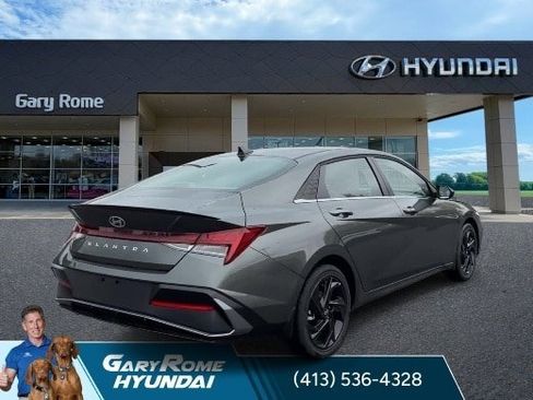 New 2026 Hyundai Elantra SEL Sport Premium FWD image 8