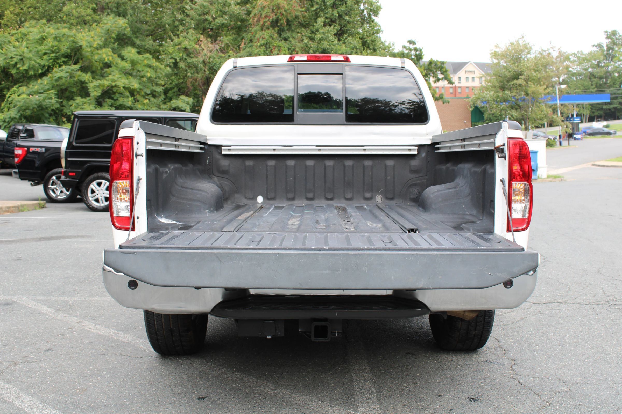 Used 2021 Nissan Frontier SV RWD image 17
