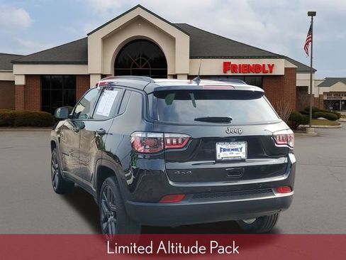 Used 2025 Jeep Compass Limited w/ Sun & Sound Group AWD/4WD image 3