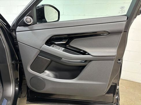 New 2026 Land Rover Range Rover Evoque Dynamic SE image 32
