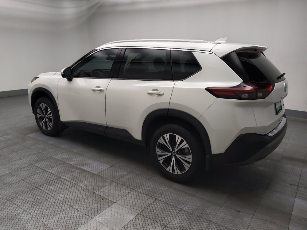 Used 2021 Nissan Rogue SV w/ Premium Package FWD image 3