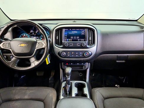 Used 2022 Chevrolet Colorado LT w/ LT Convenience Package AWD/4WD image 22