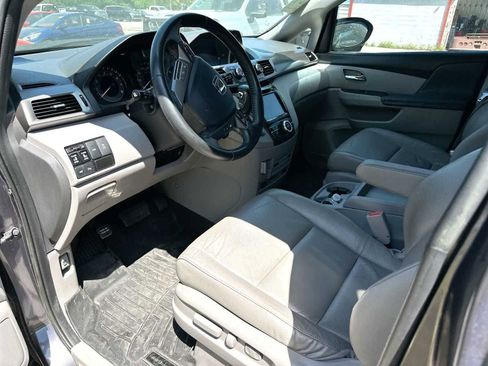 Used 2016 Honda Odyssey Touring Elite image 5