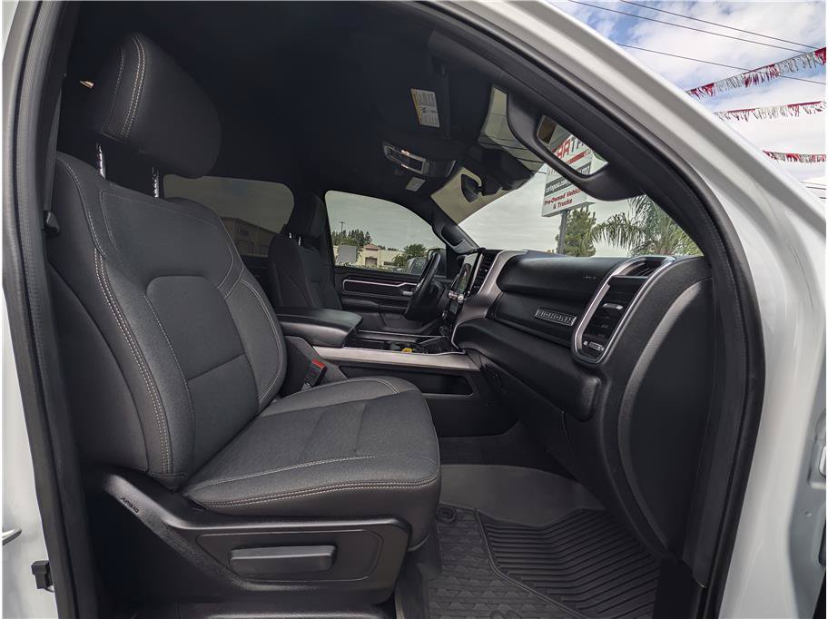 Used 2025 RAM 1500 4x4 Crew Cab image 13