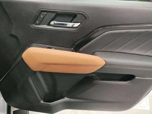 New 2026 GMC Canyon AT4 w/ Technology Plus Package image 9