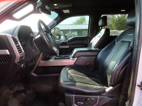 Used 2017 Ford F250 Platinum w/ Platinum Ultimate Package image 28
