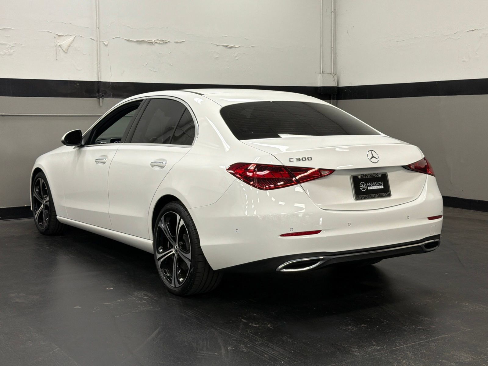 Used 2024 Mercedes-Benz C 300 Sedan image 9
