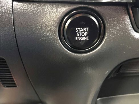 Used 2024 MAZDA CX-30 AWD 2.5 S w/ Preferred Package image 11