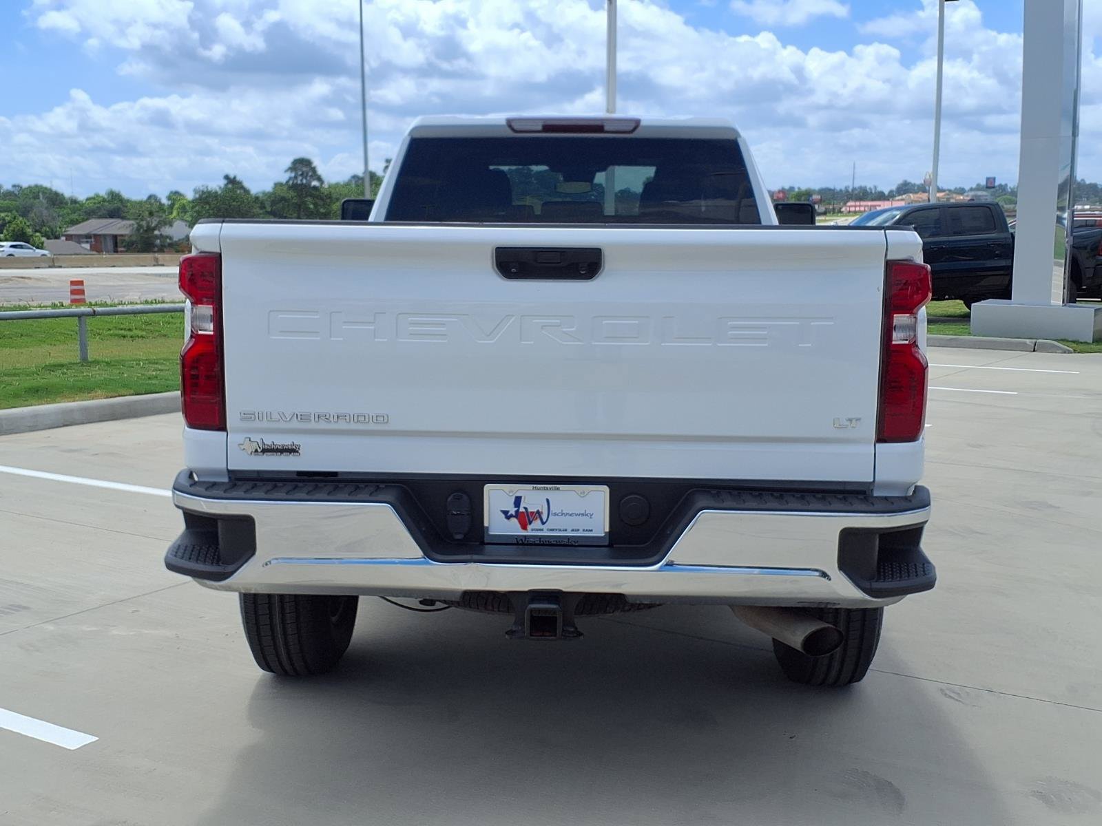 Used 2024 Chevrolet Silverado 2500 LT AWD/4WD image 7