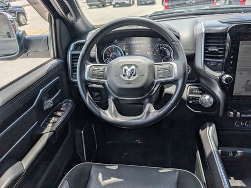 Used 2022 RAM 2500 Laramie AWD/4WD image 16
