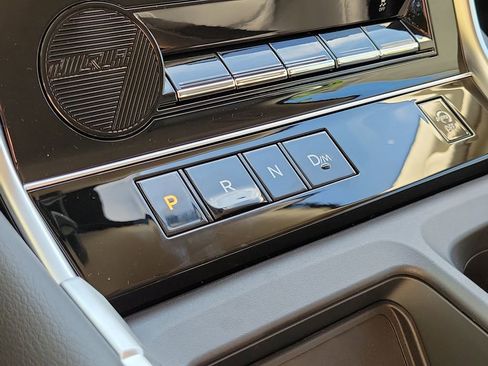 New 2026 Nissan Armada SV image 35