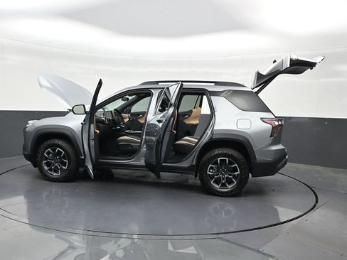 Used 2026 Chevrolet Equinox ACTIV FWD image 38
