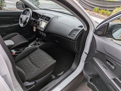 Used 2024 Mitsubishi Outlander Sport ES AWD/4WD image 11