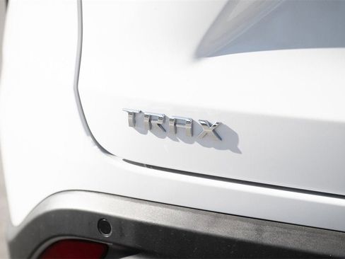 New 2026 Chevrolet Trax LT w/ Driver Confidence Package image 12