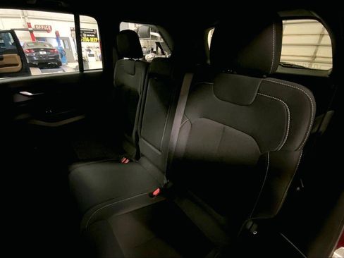 Certified 2025 Jeep Grand Cherokee Laredo X w/ Trailer Tow Package image 26