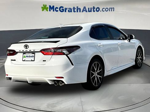 Used 2023 Toyota Camry SE FWD image 7