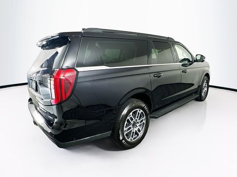 Used 2025 Ford Expedition Max Active RWD image 9