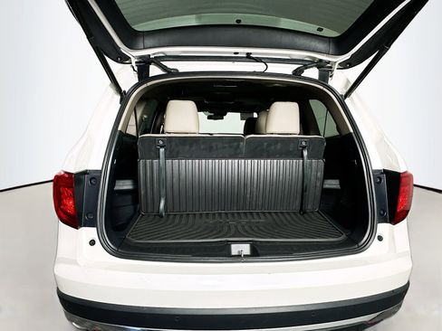 Used 2017 Honda Pilot Touring image 29