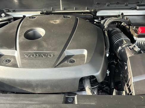 Used 2021 Volvo XC90 T6 Momentum w/ Protection Package Premier AWD/4WD image 31